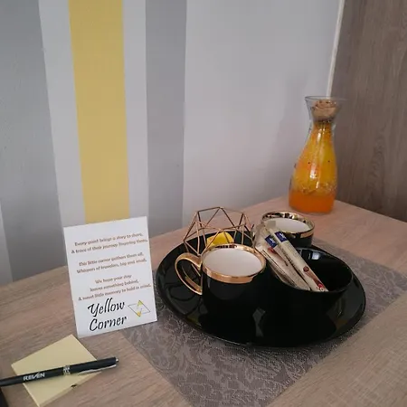 アパート Yellow Corner Lux Apartment, Lukavica, Istocno Sarajevo Near Airport - Free Parking